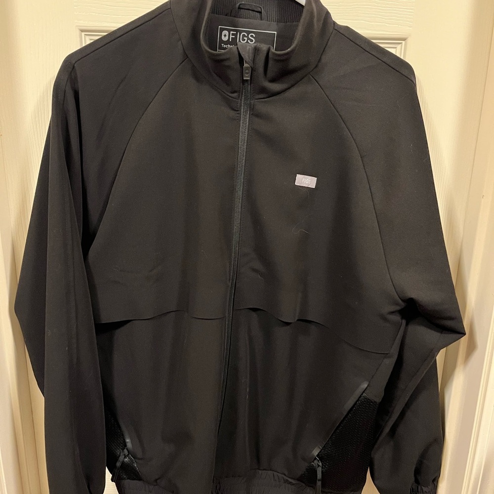 Figs size medium scrub jacket